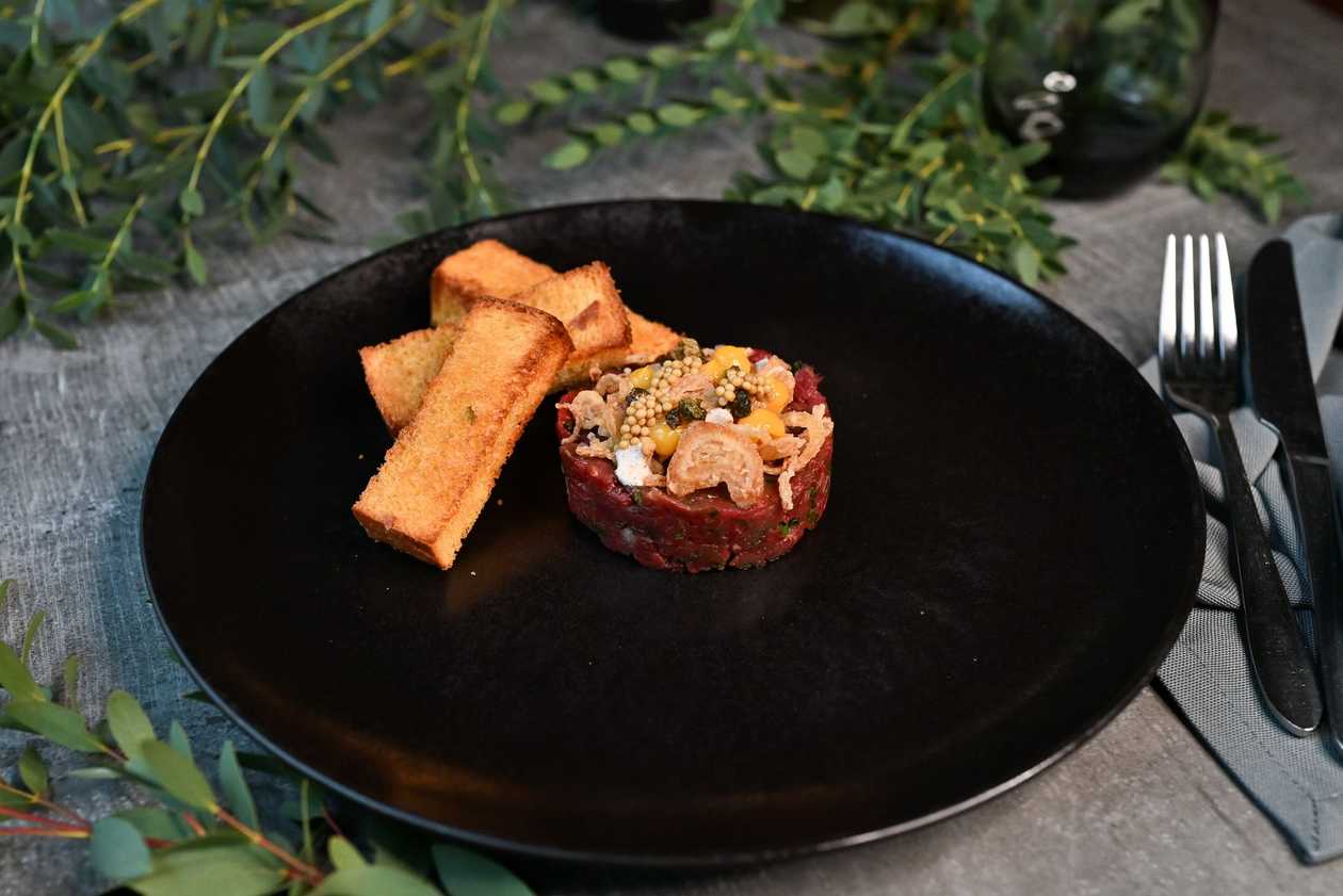 Beef fillet tartare