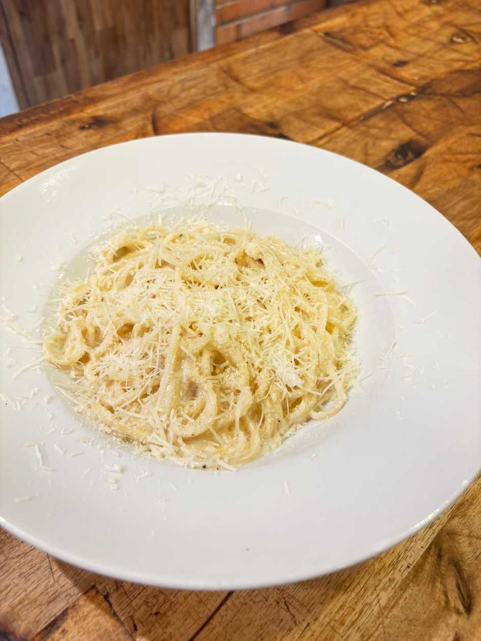 Spaghetti cacio e pepe