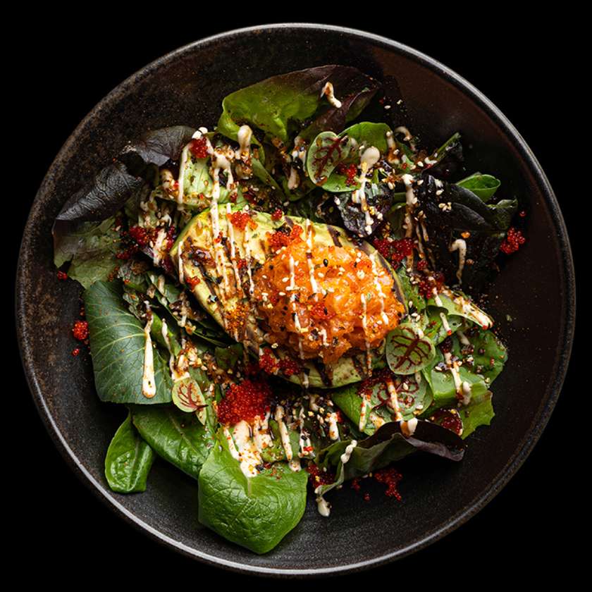 Ψητό Αβοκάντο με Ταρτάρ Σολομού