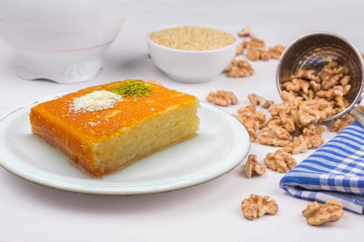 Revani ( Semolina ) Cake