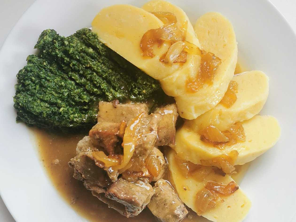 Vepřový vrabec, špenát, BK + polévka