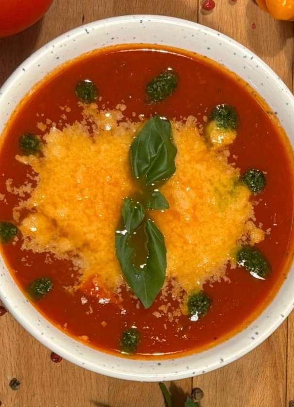 Paradajková polievka s parmezánom 0,33l