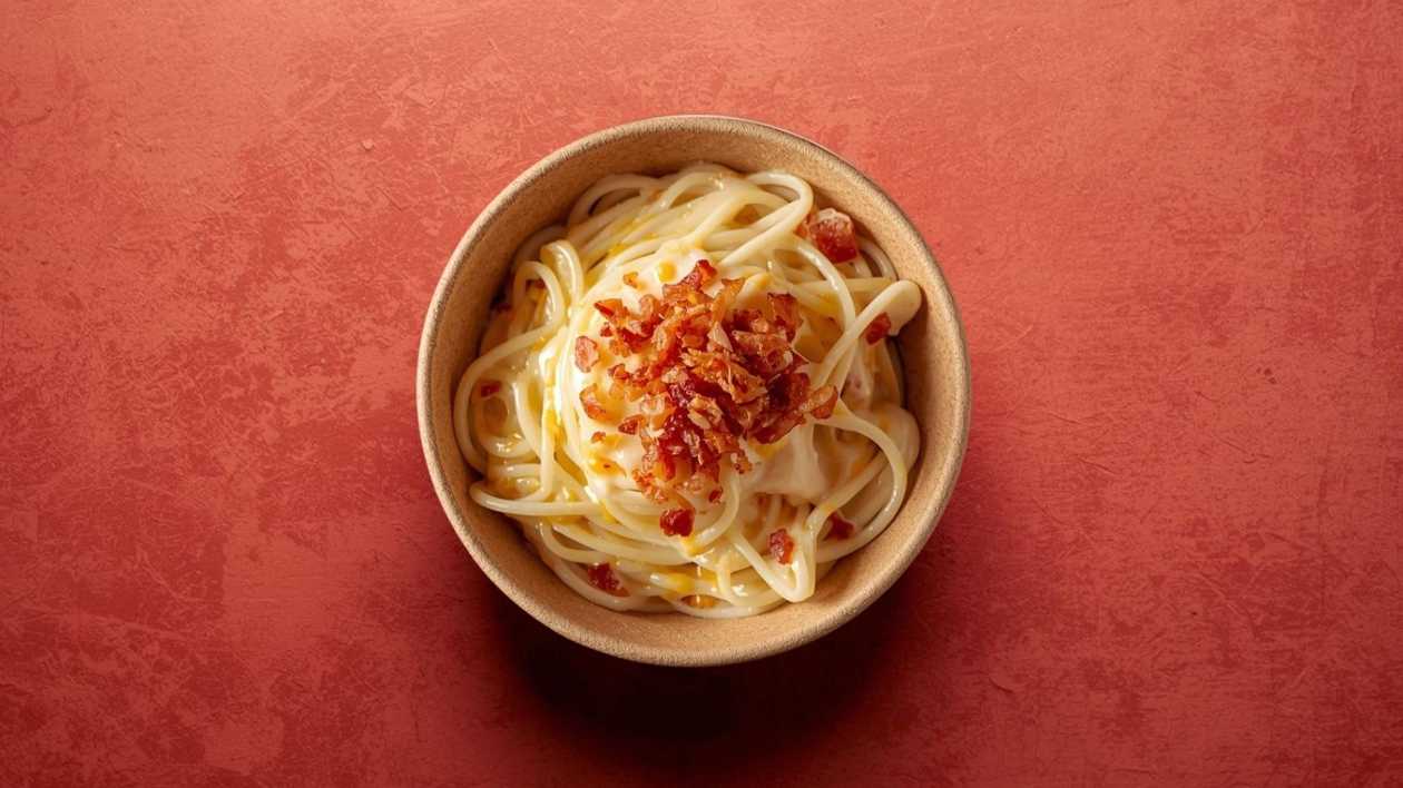 43. Sos Carbonara + Mozzarella + Cebulka Prażona