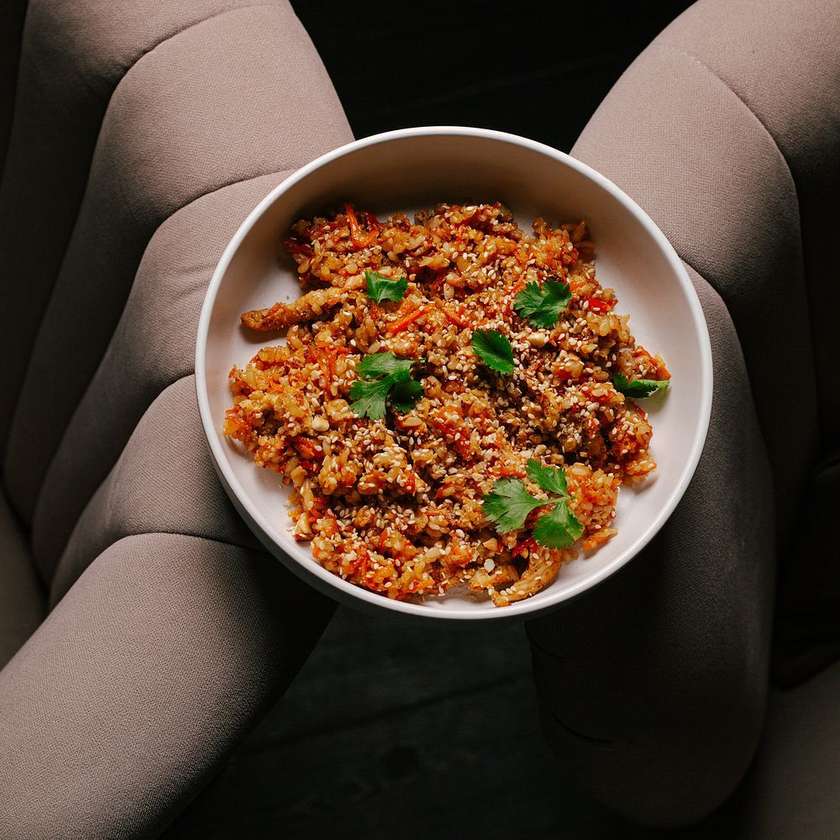 Tyahan Rice with Fried Chicken in Thai Spices