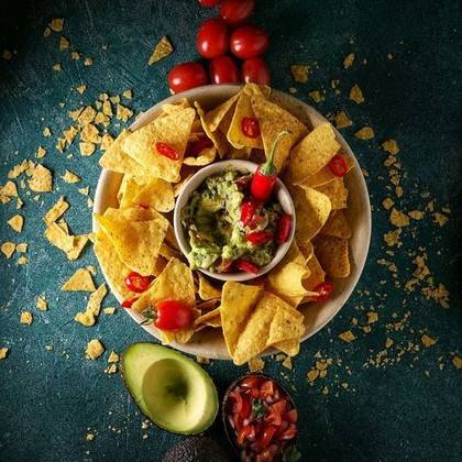Nachos with guacamole