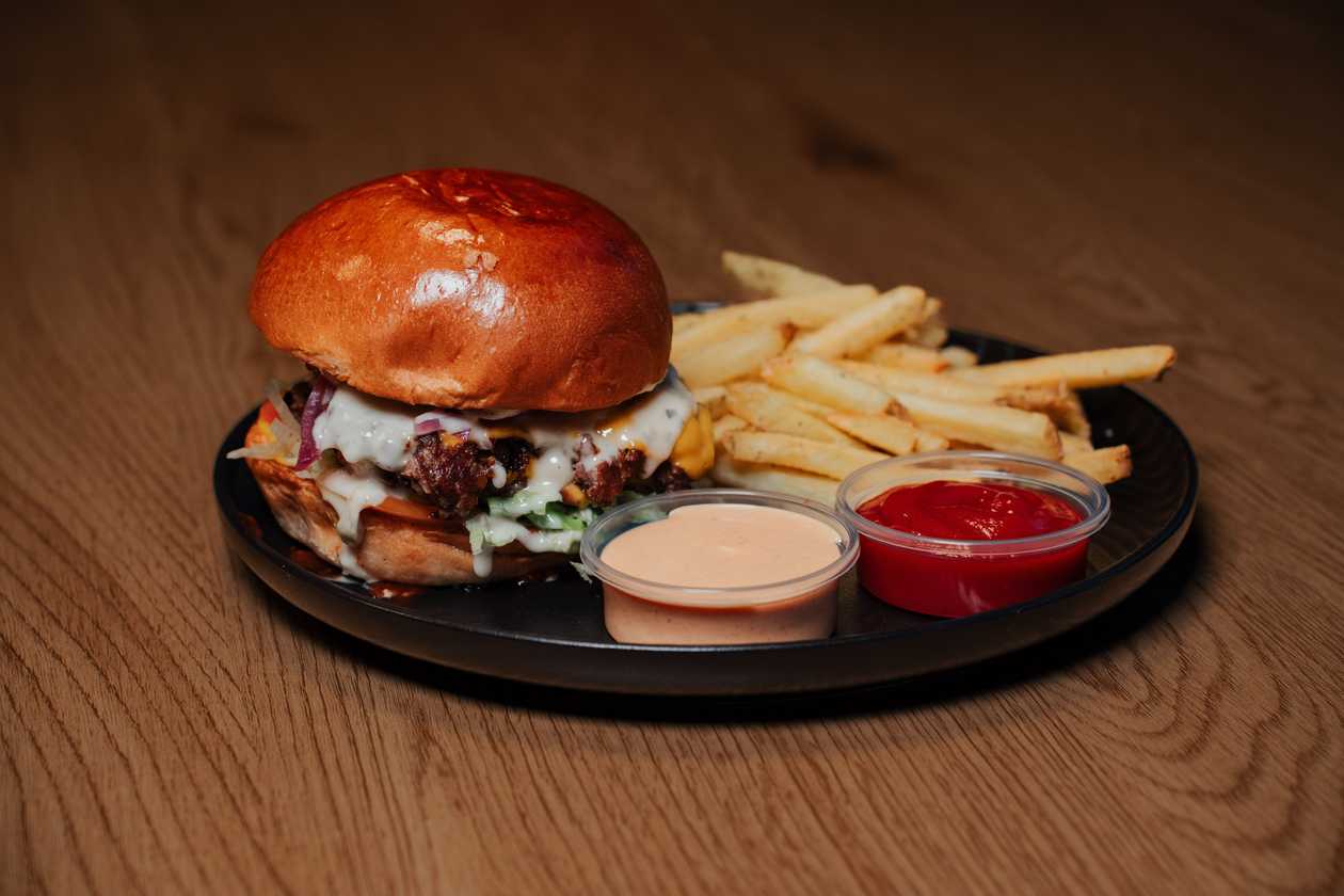 Mustard Joy Burgera komplekts