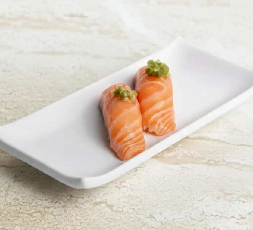 Łosoś surowy NIGIRI