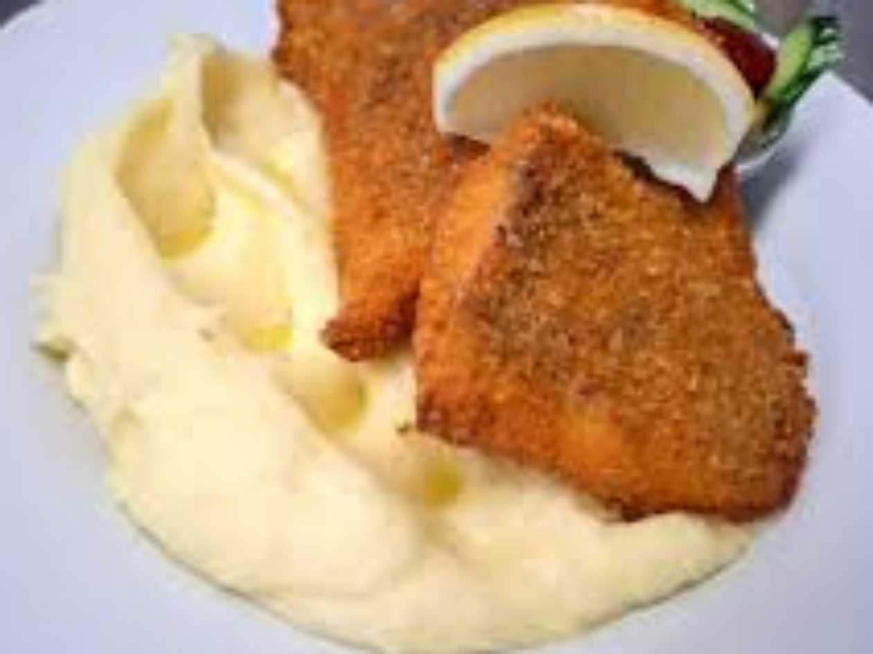 Smažený filet, kaše, citron