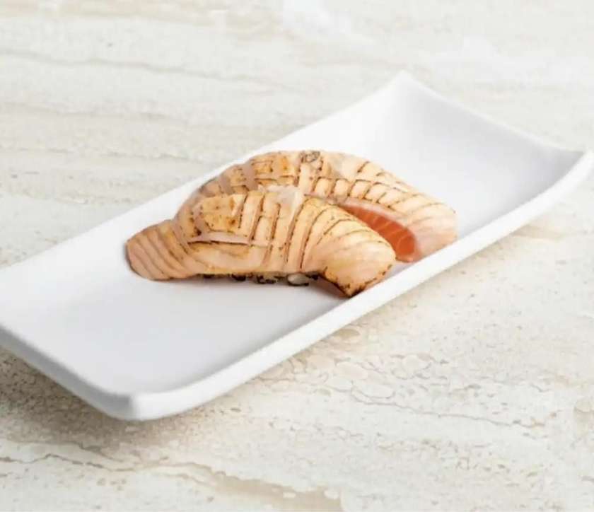 Łosoś opalany NIGIRI