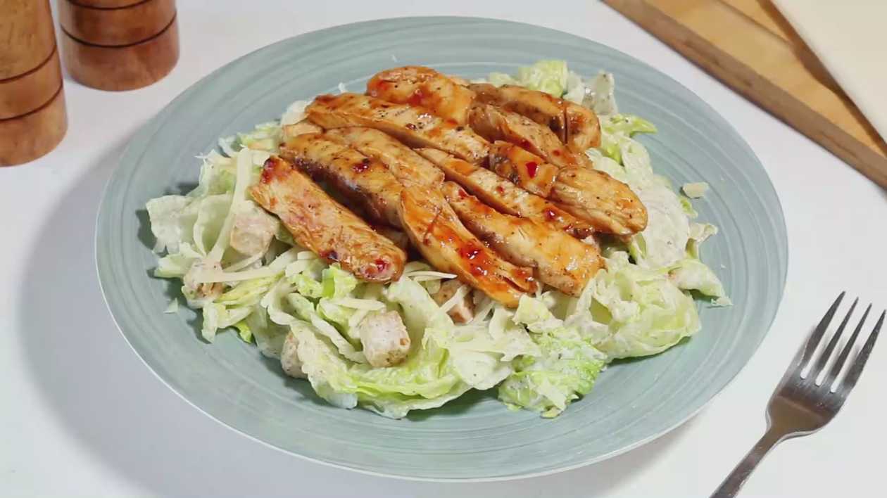 Salată Caesar cu Pui
