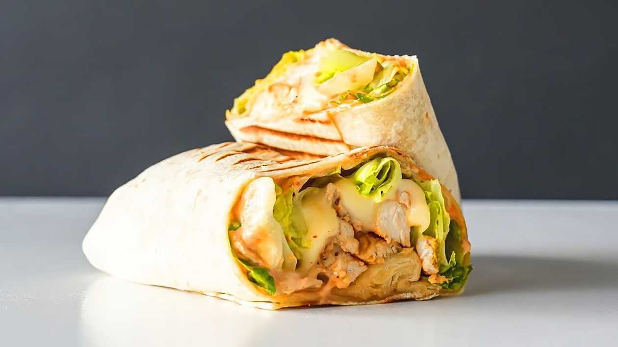 Chicken Wrap cu Cașcaval