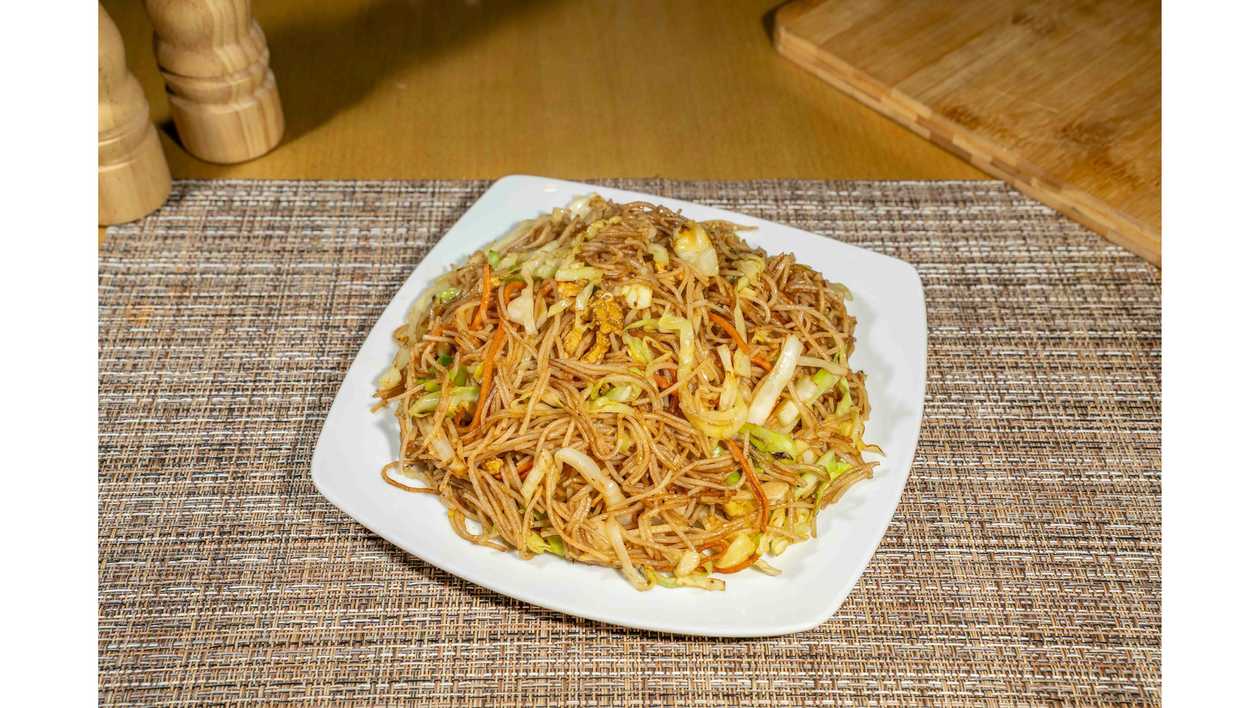 Taitei de orez cu legume (wok)