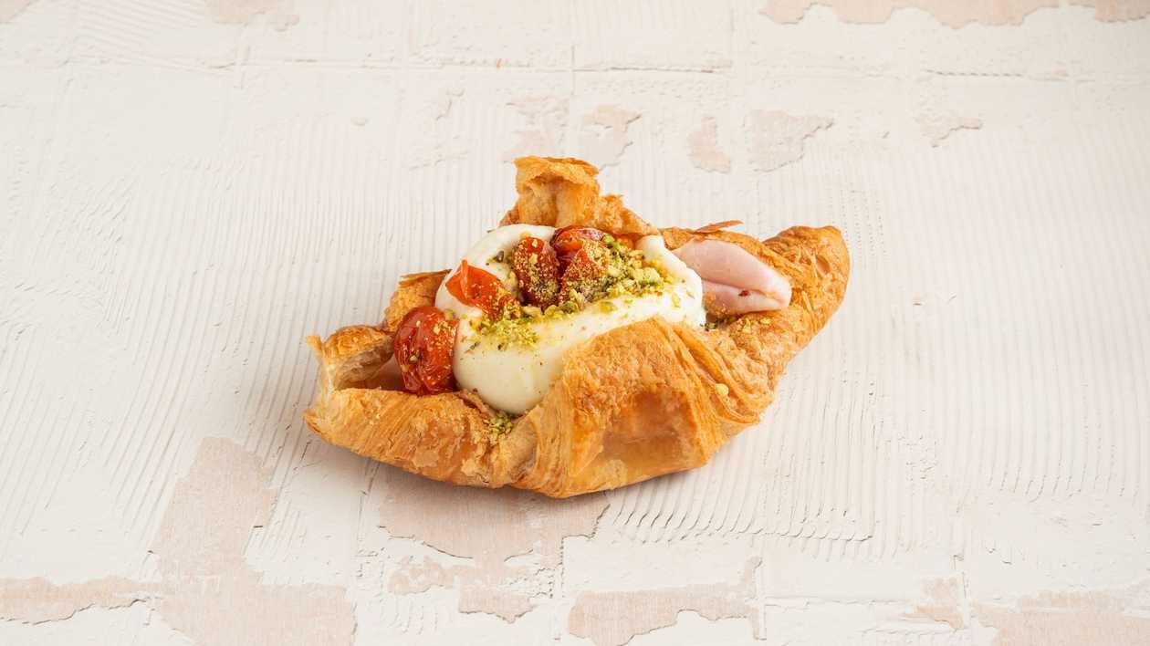 Burrata Croissant