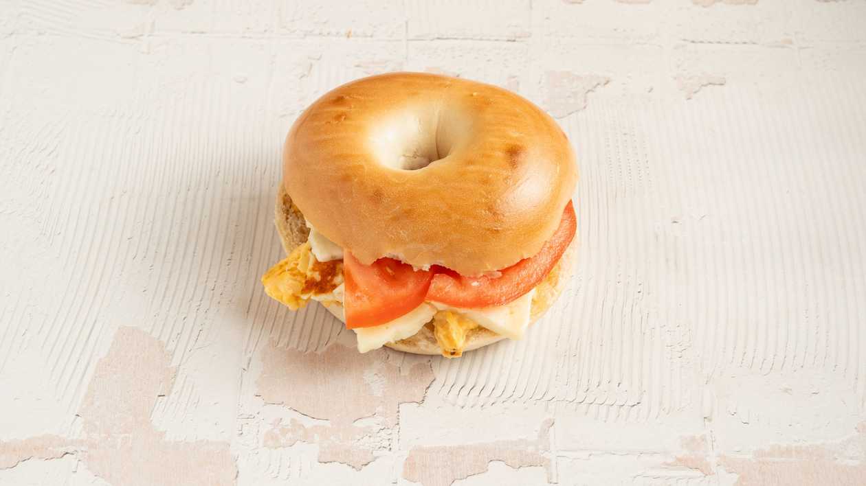 Chili Halloumi Bagel