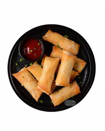 8 Mini Spring Rolls with Sauce