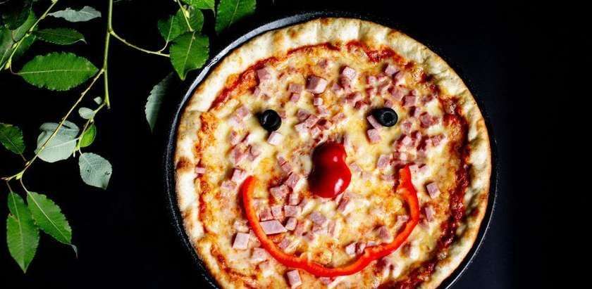 Trys paršiukai pica