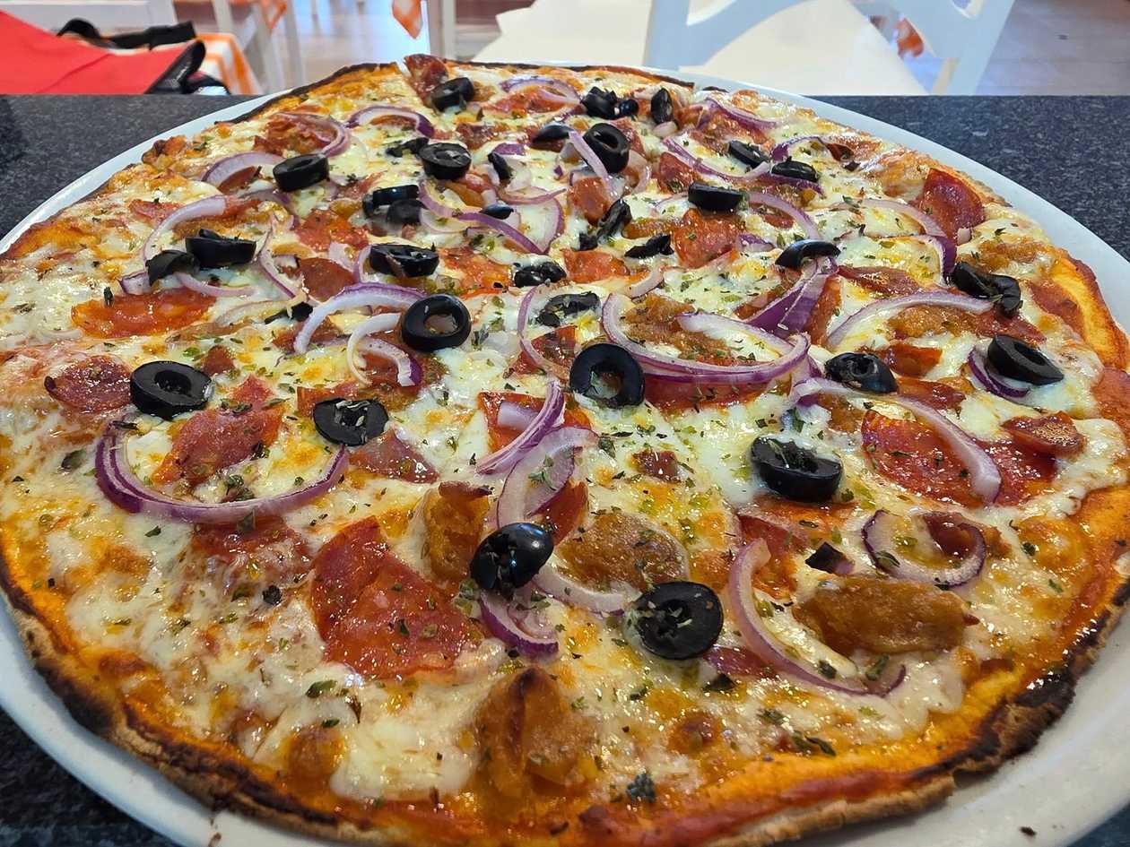 🎁 2x1    Pizza Portuga peq. ( 23 cm)