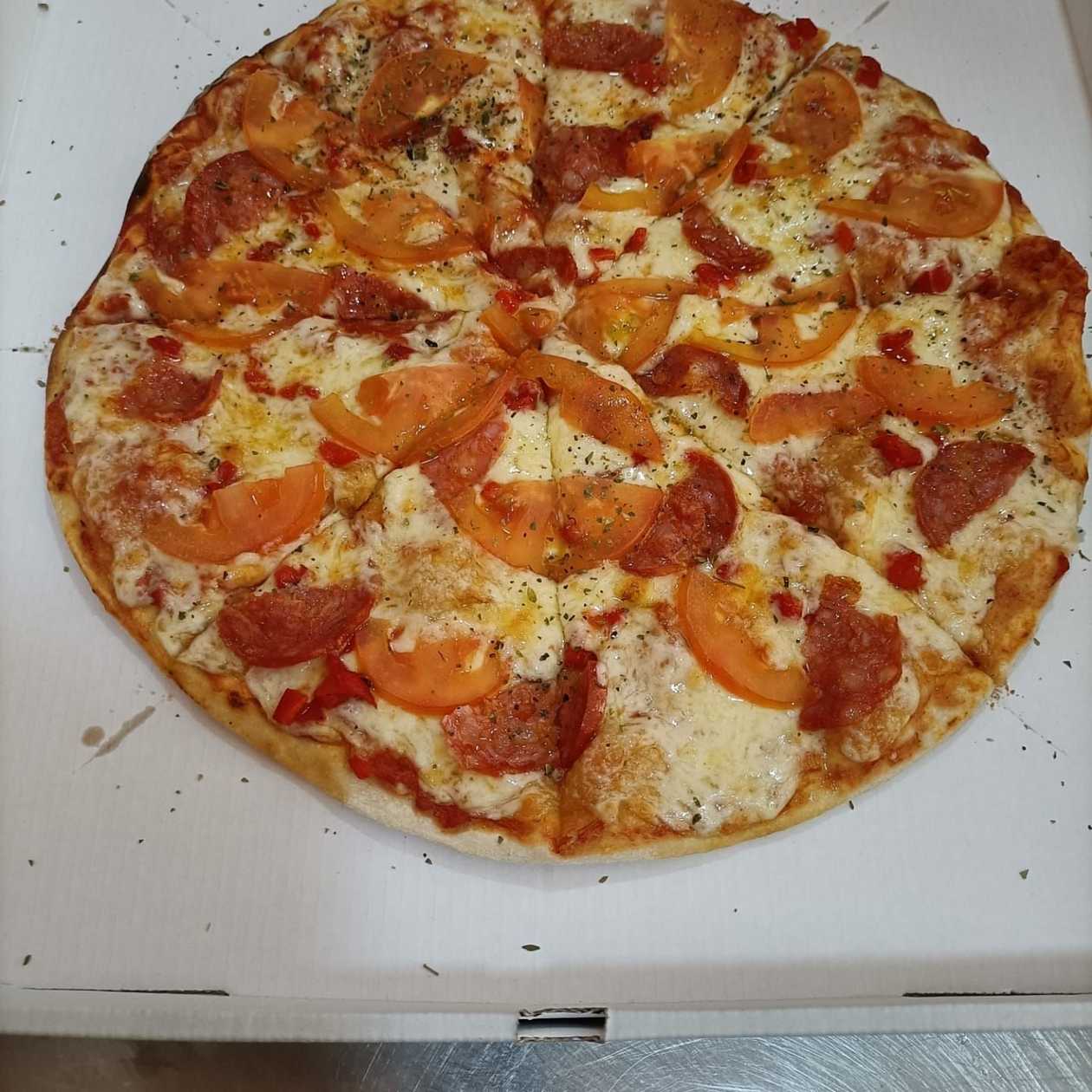 Pizza Milana grd. ⭐️⭐️⭐️⭐️⭐️( 40 cm)