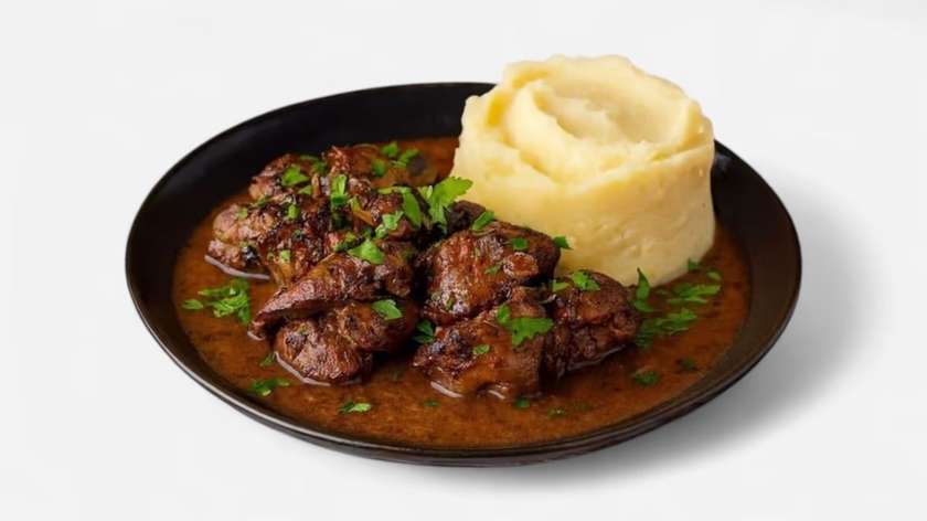 Ficăței de pui la tigaie cu Piure de cartofi