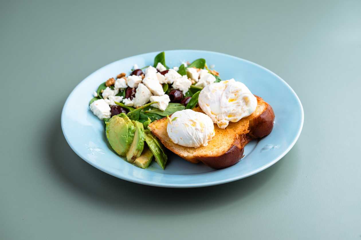 Avocado Toast Cu Ou Poșat