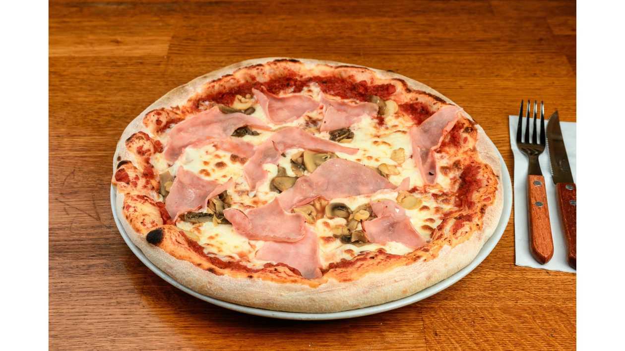 Pizza Prosciutto e Funghi