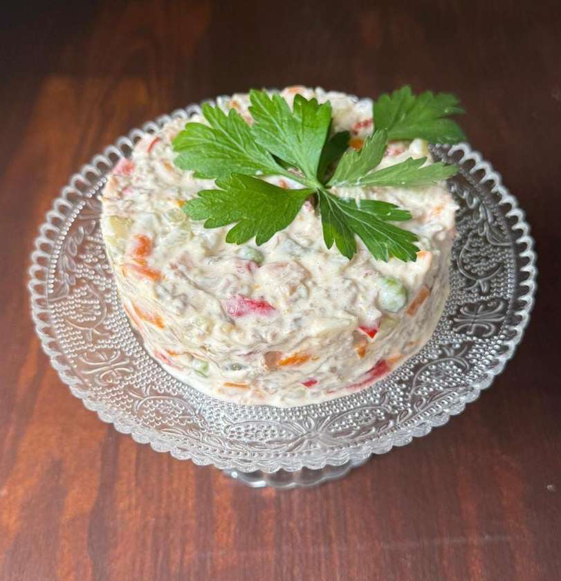 Salata de boeuf cu pui 200g