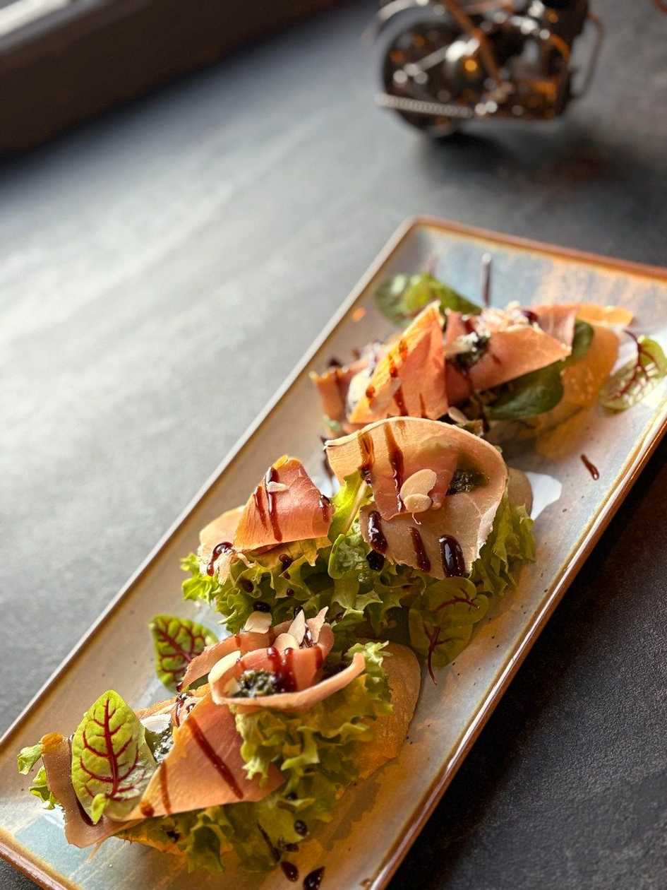 Брускети з прошуто