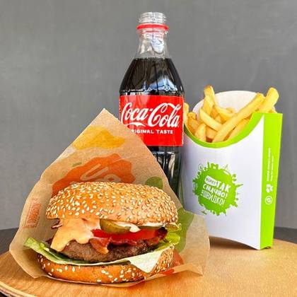 Бургер меню з яловичиною та беконом