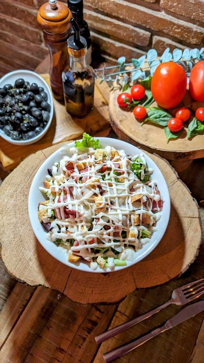 Salada Caesar