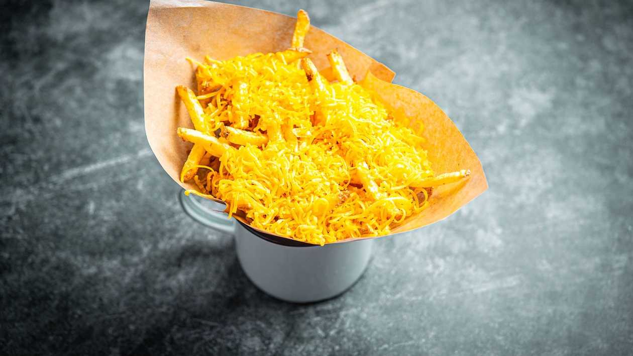 Käsitöö-friikartulid juustuga