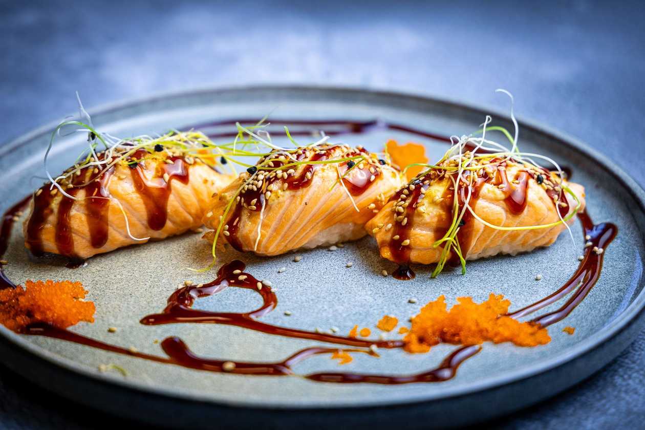 Küpsetatud lõhe nigirid 3tk