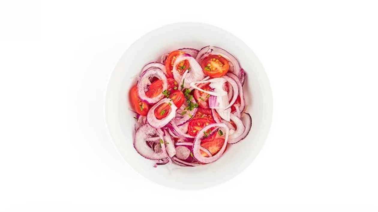 Tomato Salad with Onion