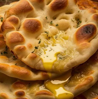 Garlic Cheese Naan