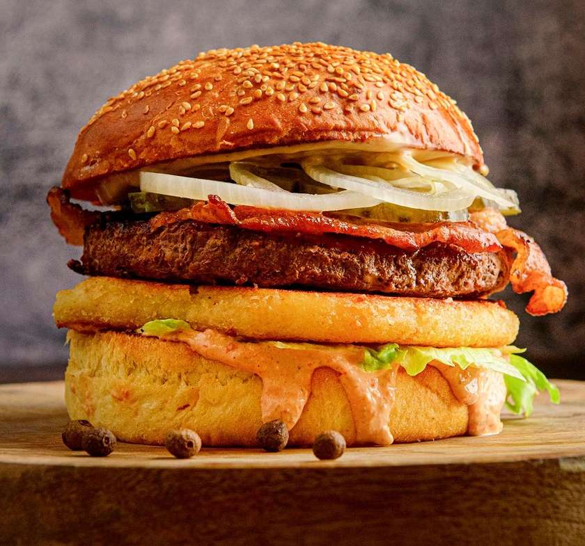 ZESTAW RĘBAJŁO DRUGI MOCNY + DOMOWE FRYTY + SAŁATKA COLESŁAW