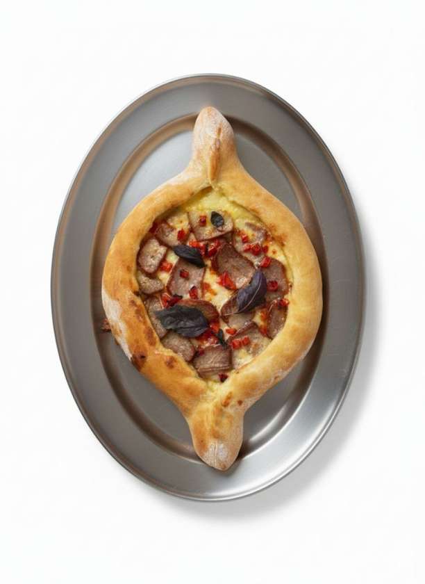 Chaczapuri-pizza z mięsem z grilla