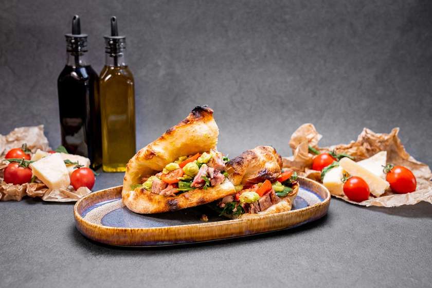 Panuozzo with Euphoria Smoked Pork Ribs and Guacamole