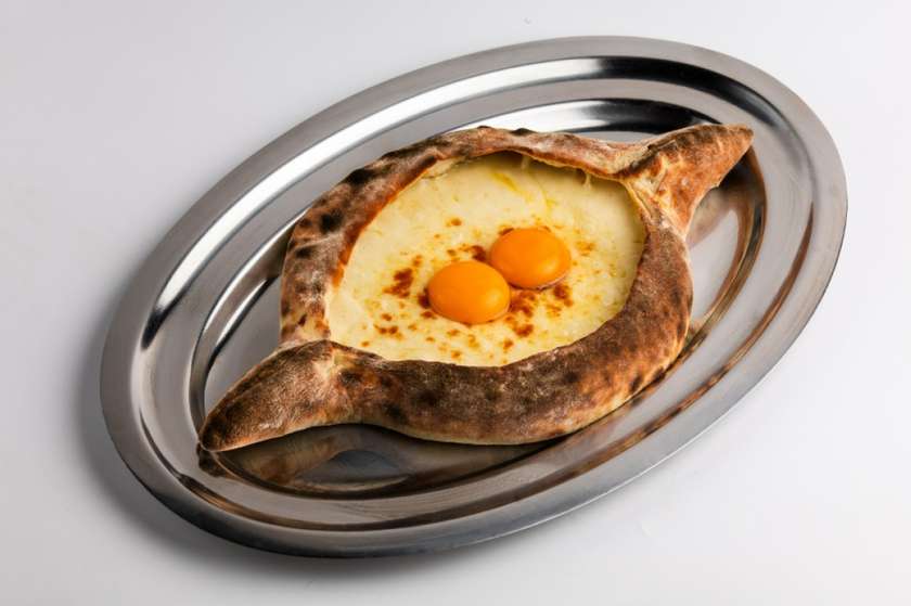 Chaczapuri po adżarsku