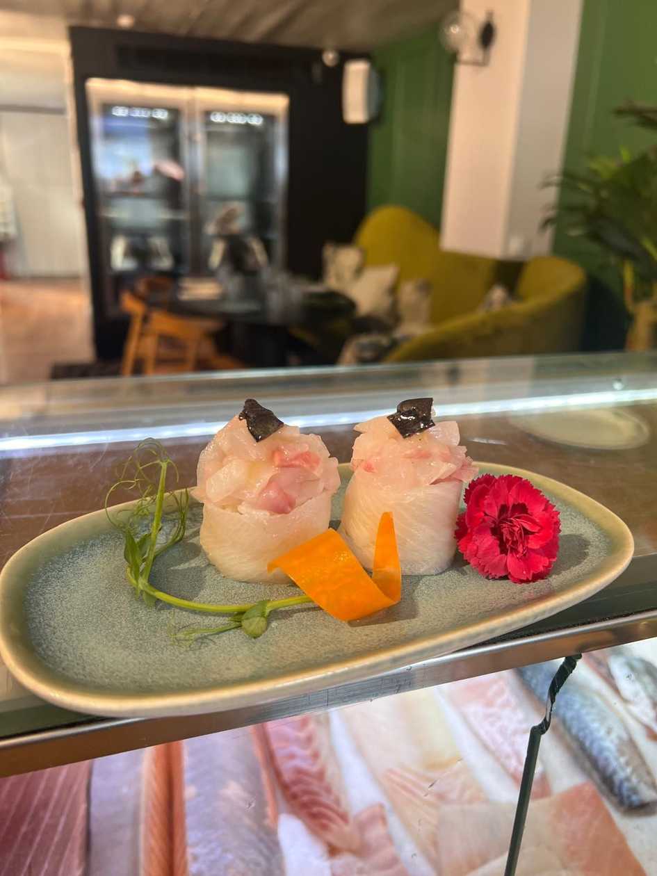 Gunkan Lirio Trufado