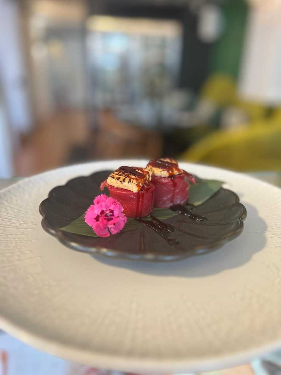 Gunkan Atum & Foie Gras