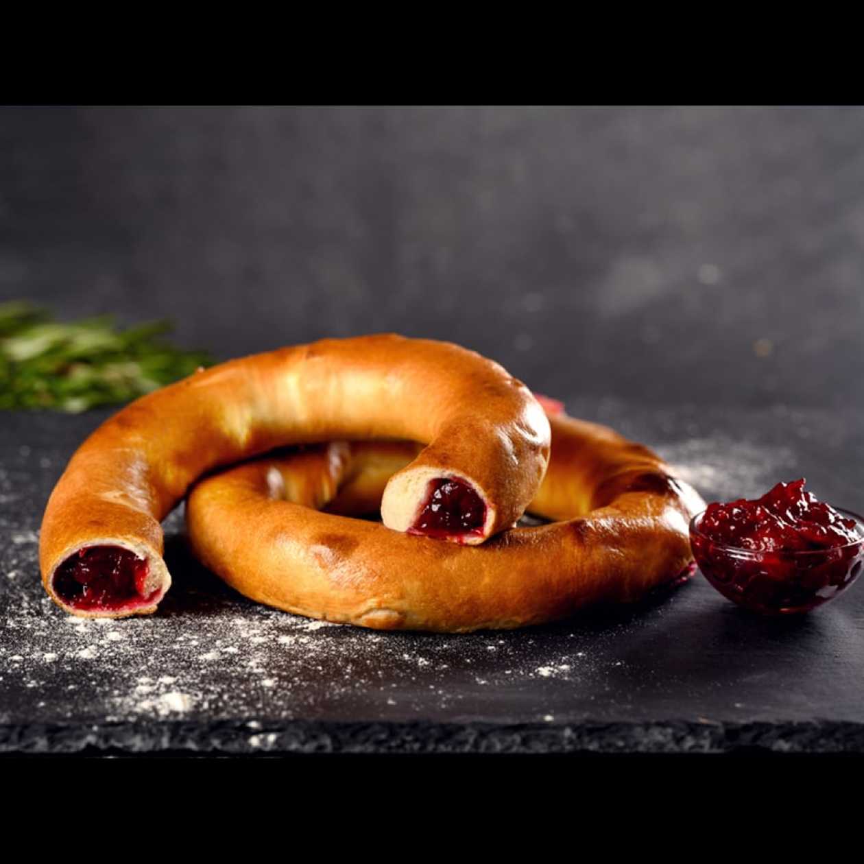 Covrig cu umplutură de vișine