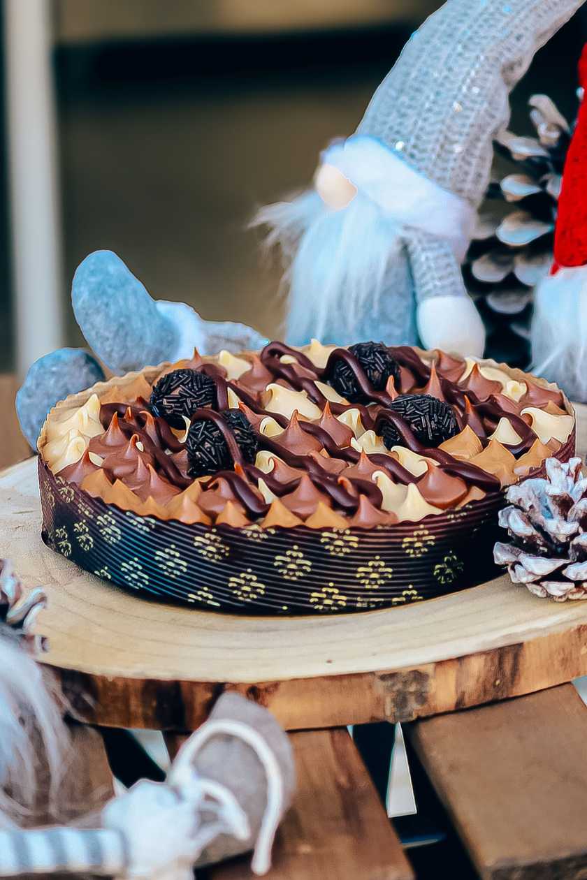 Brownie Tart with 3 Toppings