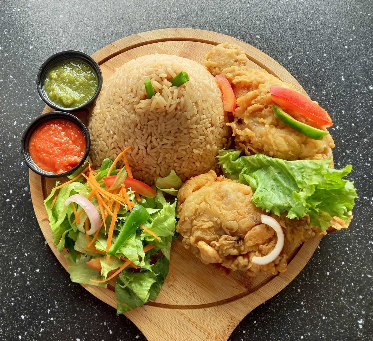 Fried Rice with Fried chicken (1pcs) & FREE COKE