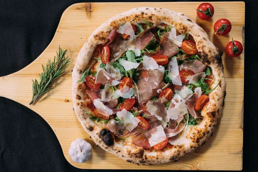 Pizza Crudo e Rucola