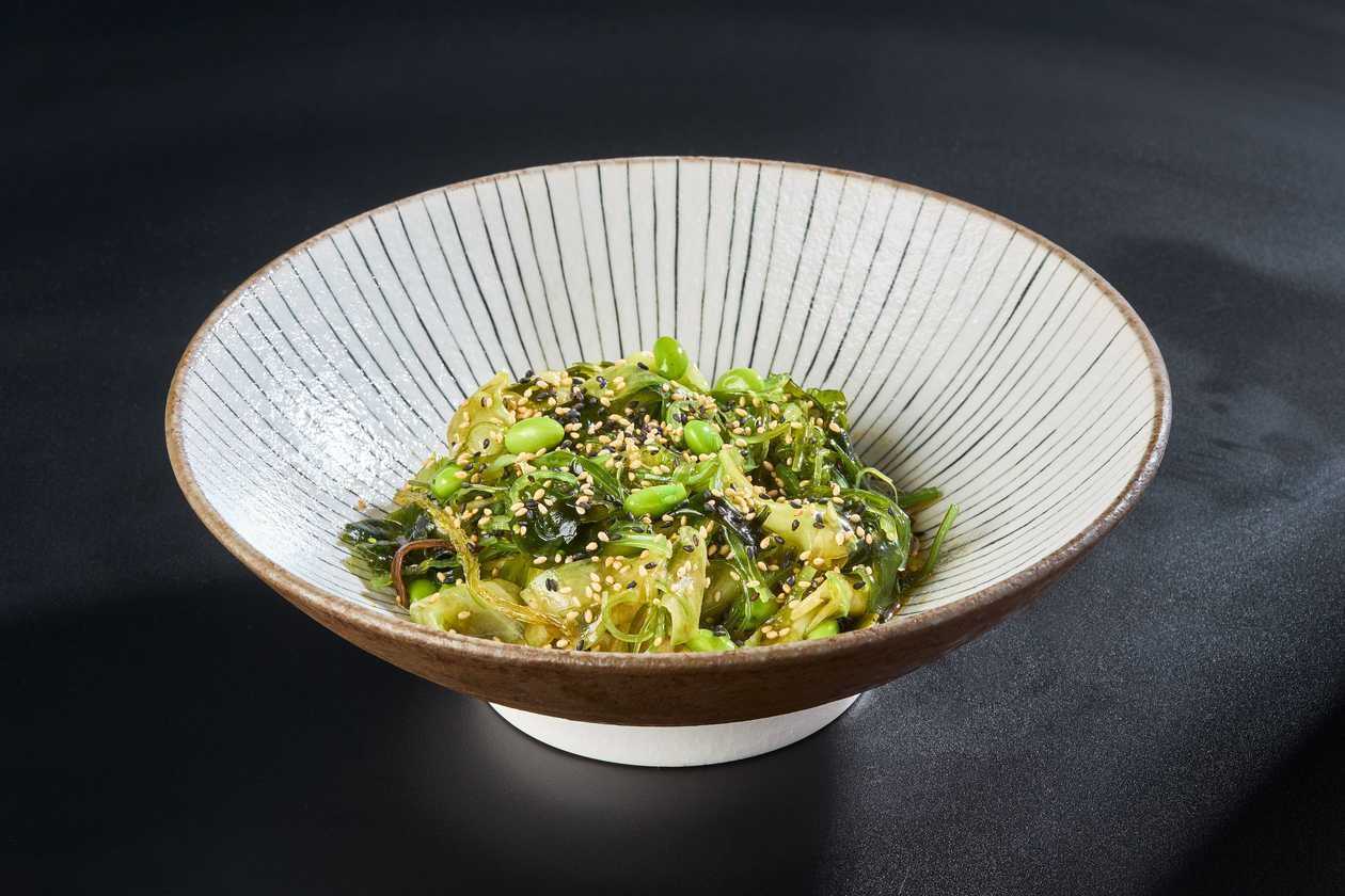 Salata de castraveti cu alge marine