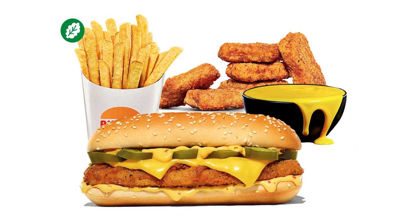 Long Chilli Cheese Beef / Chicken / Plant-Based Menu