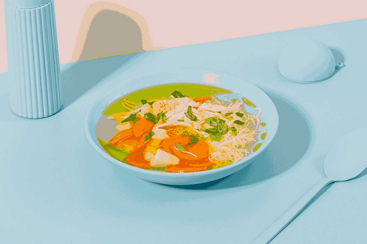 Supa de pui cu taietei 400ml/50gr