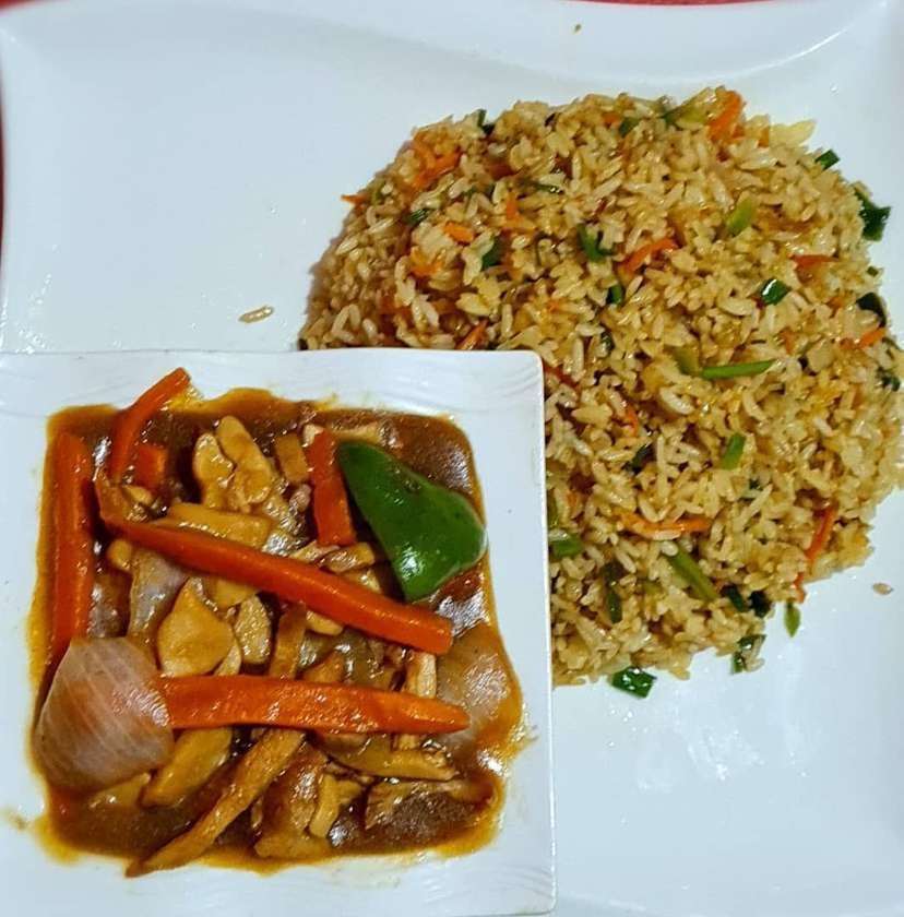 Fried Rice with Chicken Mushroom Sauce