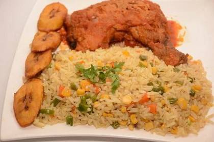 FRIED RICE WITH 3PCS OF CHICKEN AND PLANTAIN