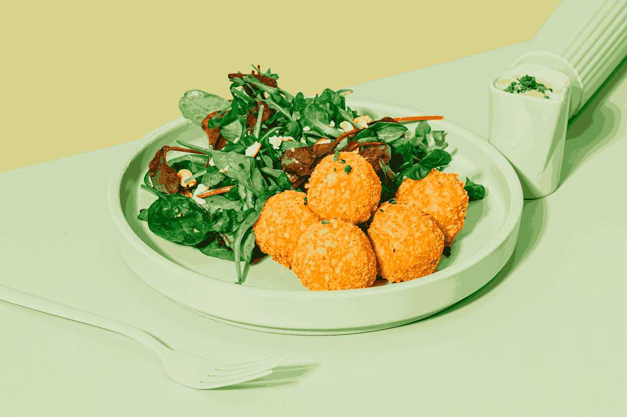 Bulete de cartofi cu sos de ciuperci 250/50gr