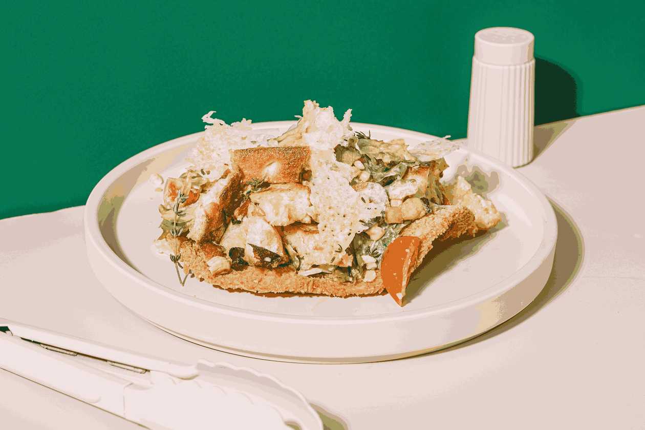 Salata Caesar cu Pui Crispy 420gr